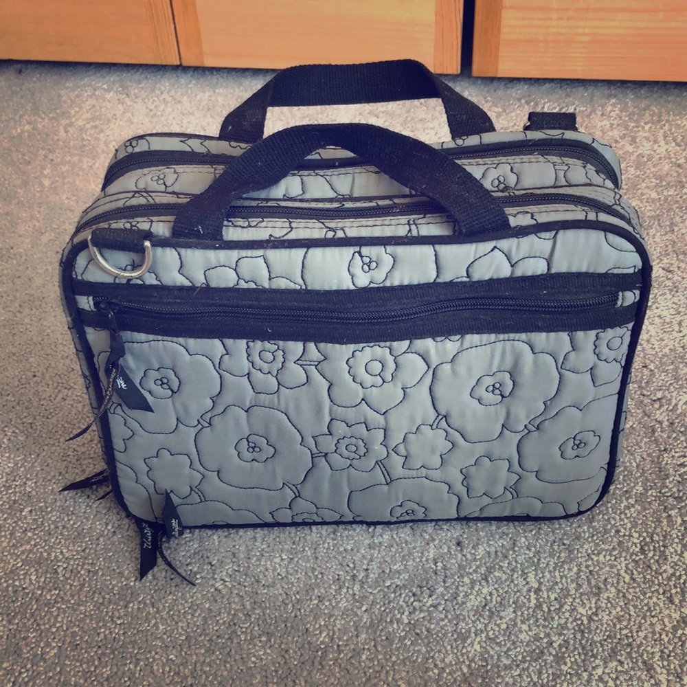 Thirty-One makeup bag